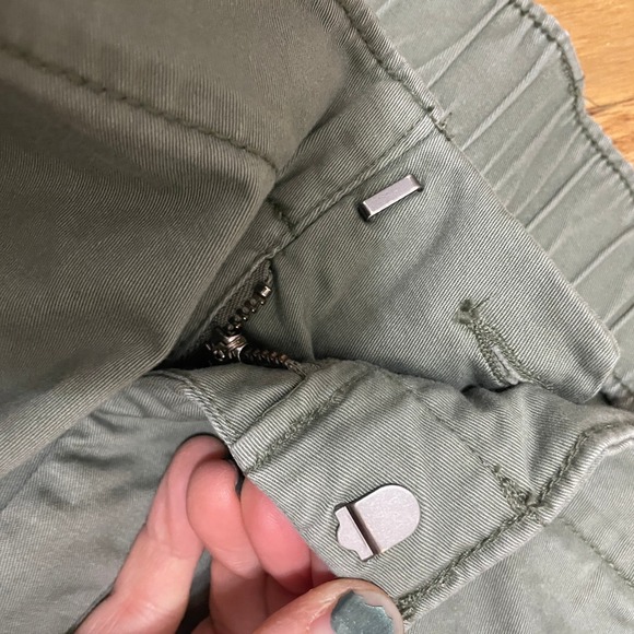 GAP Downtown Zipper Jogger Pants Women's XL Tall Olive Green Cargo Utility - Picture 4 of 7